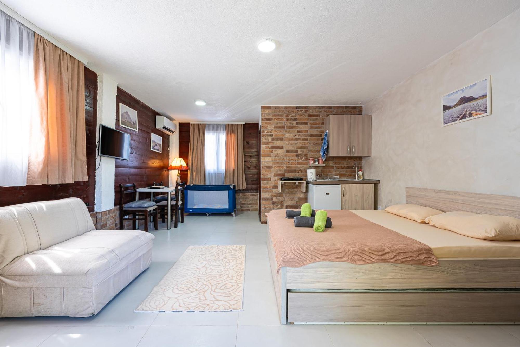 Apartments Obala Podgorica Ngoại thất bức ảnh